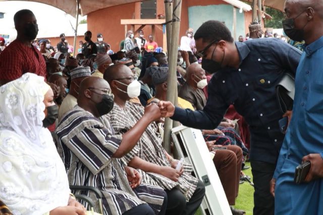 Commiserating with DMB at his Mother's funeral