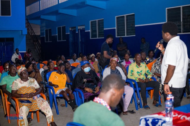 Evening meeting in Mpoase
